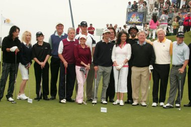 9 yıllık michael douglas ve arkadaşları ünlü golf etkinlik