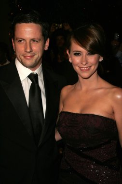Ross mccall ve jennifer love hewitt