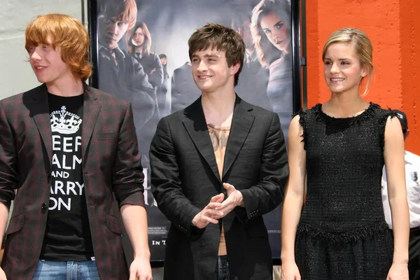 Rupert Grint con Daniel Radcliffe y Emma Watson — Foto de Stock