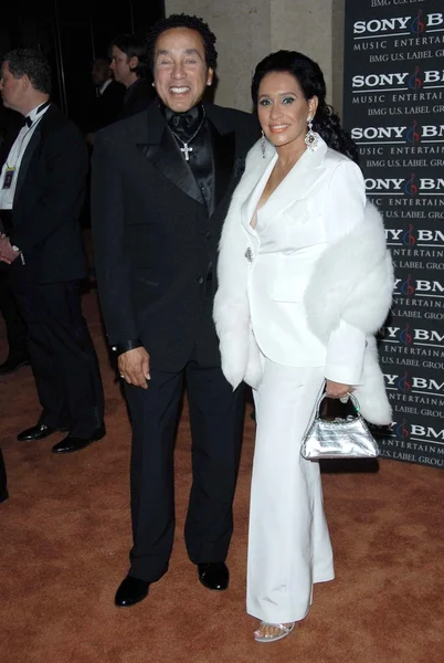 Smokey Robinson e esposa Frances — Fotografia de Stock