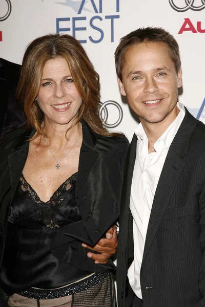 Rita wilson en Tsjaad lowe — Stockfoto