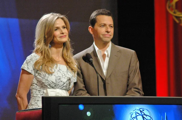 Kyra Sedgwick e Jon Cryer — Foto Stock