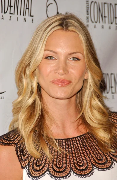 Natasha Henstridge at Los Angeles Confidential Magazine's Annual Emmy Party. One Sunset, West Hollywood, CA. 09-11-07 — 스톡 사진