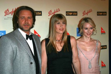 Russell crowe ile terri Irwin ve naomi watts