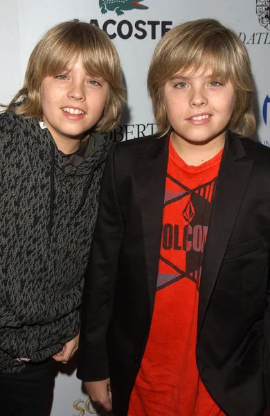 Dylan sprouse en cole sprouse — Stockfoto