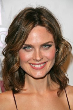 Emily Deschanel