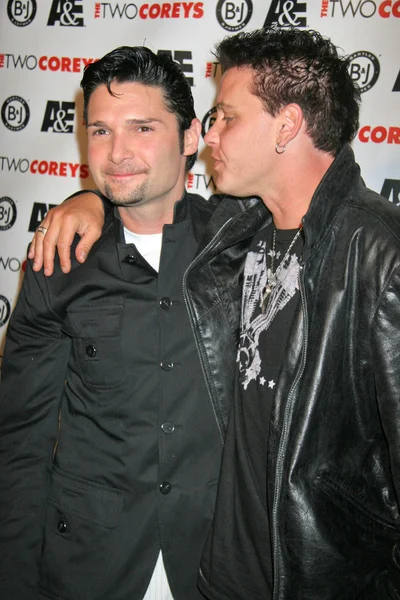 Corey Feldman and Corey Haim — Stock Photo, Image