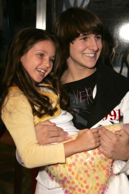 Ryan newman ve mitchel musso