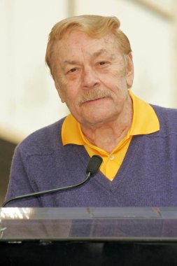 Jerry buss şöhret töreni hollywood walk