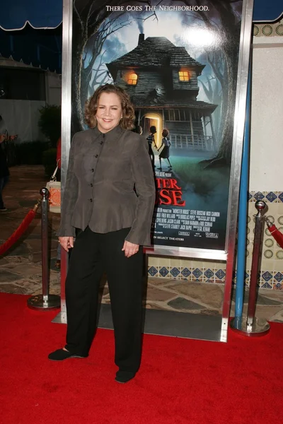 Kathleen Turner alla prima di Monster House. Mann Village Theater, Westwood, CA. 07-17-06 — Foto Stock