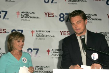 Barbara Boxer, Leonardo Dicaprio