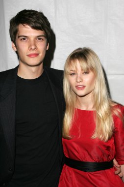 Gen art 9 yıllık yeni yüzler moda