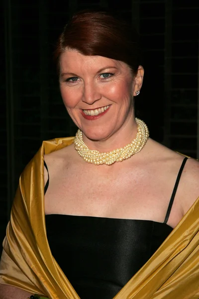 Kate flannery bei der gala des frauenbild-netzwerks zu Ehren der senatorin barbara boxer 2006. wadsworth theater, los angeles, ca. 11-01-06 — Stockfoto