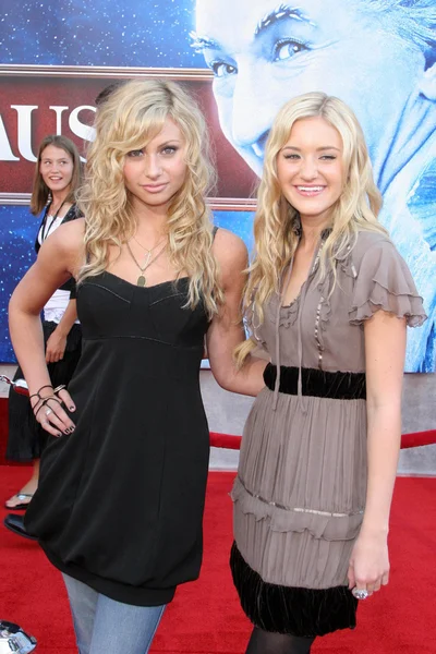 Alyson Michalka, Amanda Michalka — Zdjęcie stockowe