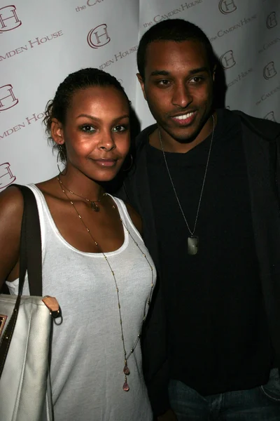 Samantha mumba och charles porter — Stockfoto