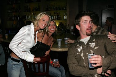 2 yıllık soğuk Heidi ve frank kalabilir yoksa gitmeliyim