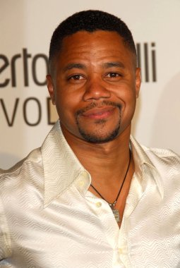 Roberto cavalli votka denize indirmek eğlenti