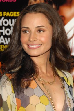 Mia Maestro