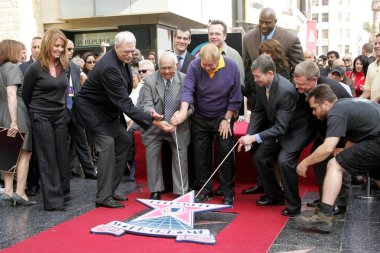 Jerry buss şöhret töreni hollywood walk