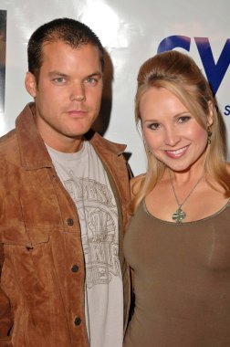 moda öğesi tarafından sunulan Perşembe günleri