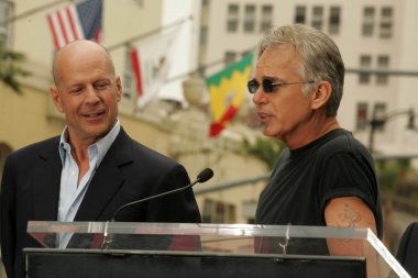 Bruce willis hollywood şöhret töreni yürümek