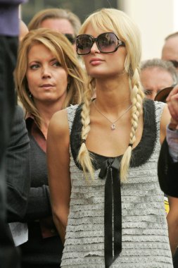 Jerry buss şöhret töreni hollywood walk