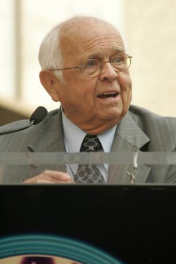 Jerry buss şöhret töreni hollywood walk