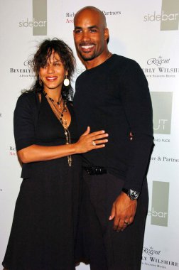 büyük açılış kesim ve kenar çubuğu