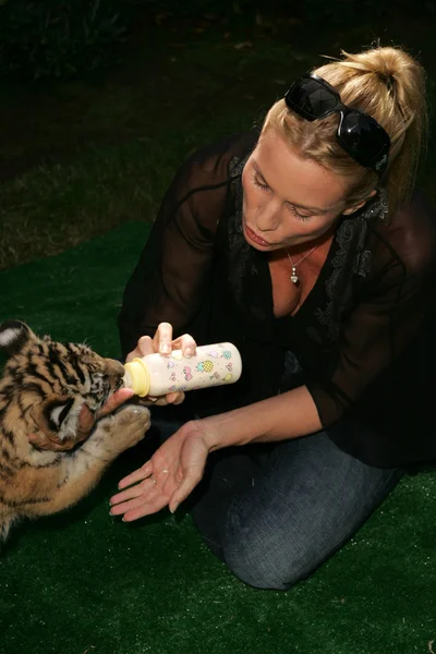 2006 safari brunch fundraiser för wildlife waystation — Stockfoto