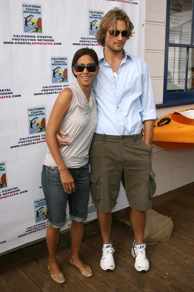 Halle berry en gabriel aubry — Stockfoto