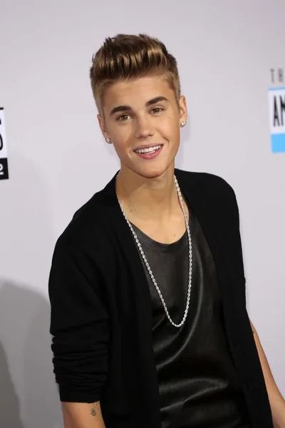 Justin bieber al quarantesimo americano music awards arrivi, nokia theatre, los angeles, ca 18/11/12 — Zdjęcie stockowe