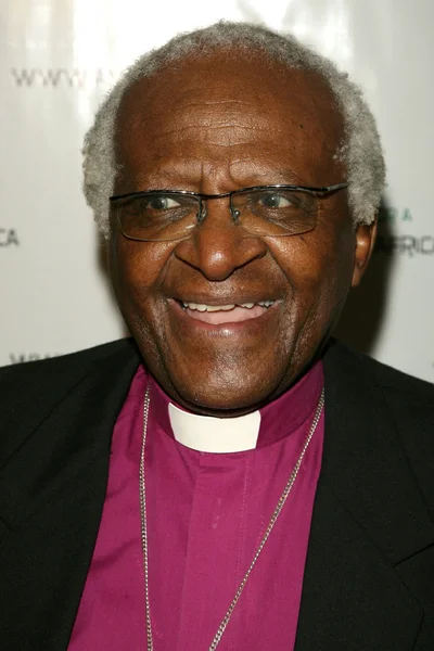 Başpiskopos desmond tutu