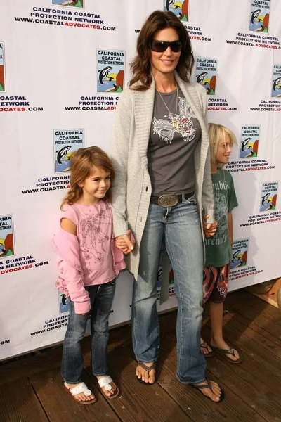 Cindy Crawford and family — ストック写真