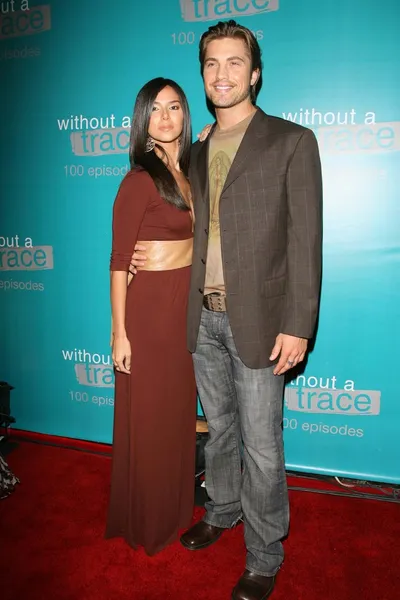 Roselyn Sanchez e Eric Winter — Fotografia de Stock