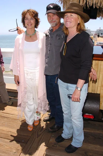 Kathleen Quinlan con Ed Harris y Amy Madigan en la primera conferencia de prensa anual de Malibu Celebration of Film. Malibu Pier, Malibu, CA. 05-24-06 —  Fotos de Stock