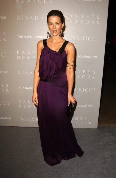 Nina Ricci desfile de moda hospedado por Barneys New York — Fotografia de Stock