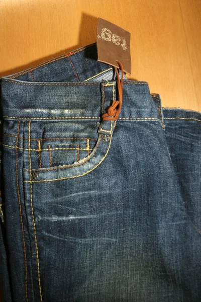 Tag Jeans — Stock Photo, Image