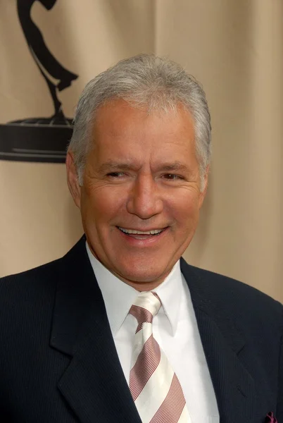 Alex trebek på den 33: e årliga dagtid creative arts emmy awards. grand ballroom, hollywood och highland, hollywood, ca. 04-22-06 — Stockfoto