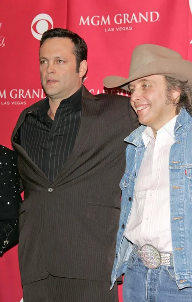 Vince Vaughn y Dwight Yoakam —  Fotos de Stock