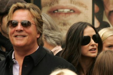 Bruce willis hollywood şöhret töreni yürümek