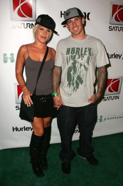 pembe ve carey hart