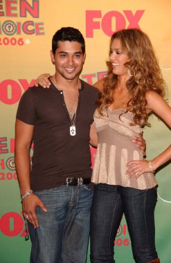 Wilmer valderrama ve jessica alba