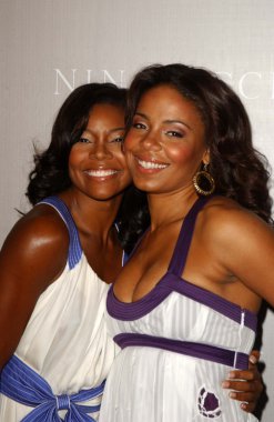 Nina ricci moda show barneys new york tarafından barındırılan