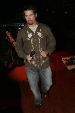 2 yıllık soğuk Heidi ve frank kalabilir yoksa gitmeliyim