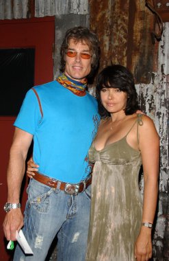 ronn moss ve devin devasquez