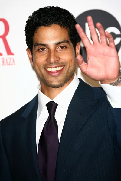 Adam Rodriquez en la sala de prensa de los Premios NCLR ALMA 2006. The Shrine Auditorium, Los Ángeles, CA. 05-07-06 — Foto de Stock