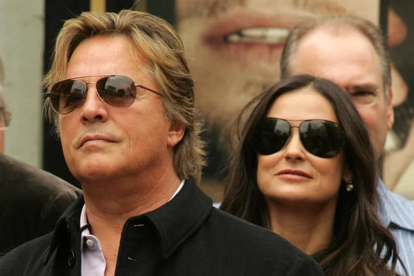 Bruce willis hollywood şöhret töreni yürümek