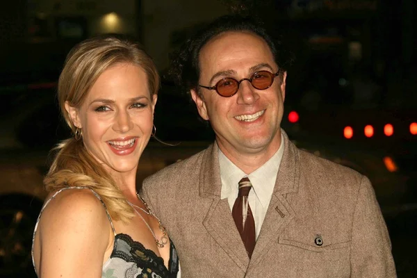 Julie benz i john kassir — Zdjęcie stockowe