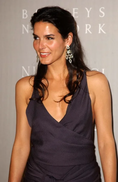 Angie Harmon. — Fotografia de Stock