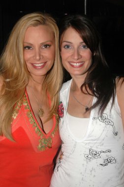 Cindy margolis ve dayanara torres
